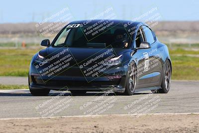 media/Apr-02-2023-Speed Ventures (Sun) [[5e759f4fdb]]/5-Tesla corsa A/session 1 Sweeper/